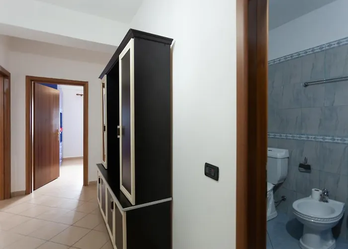 Sea View Holiday In Center Apartman Durrës