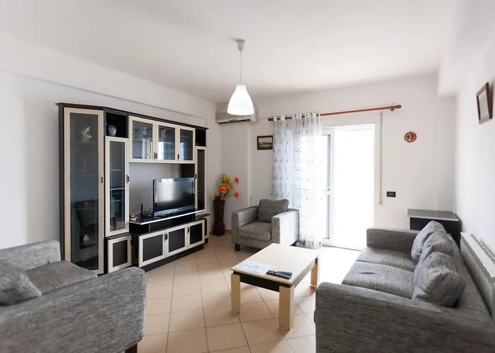Sea View Holiday In Center Apartman *