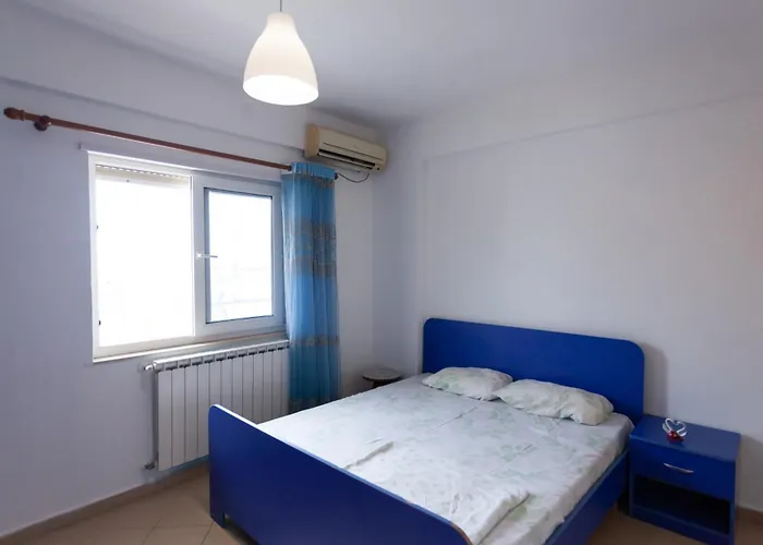 Sea View Holiday In Center Apartman
