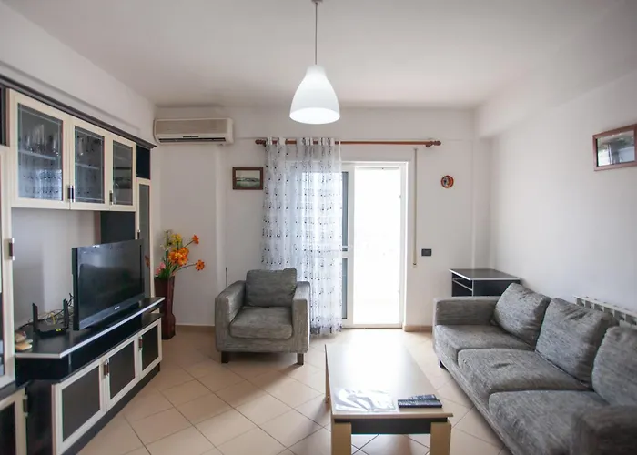Sea View Holiday In Center Apartman *