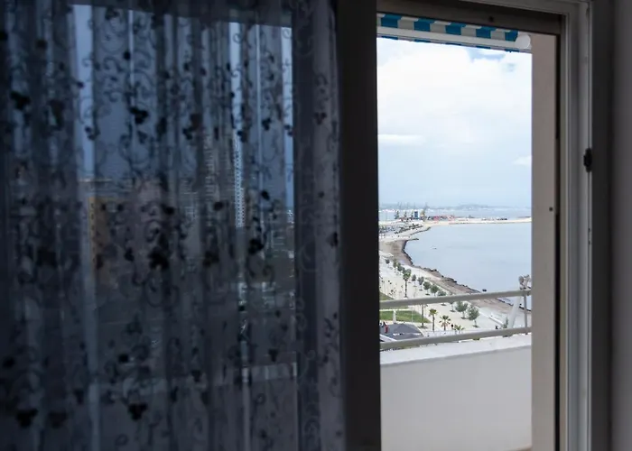Sea View Holiday In Center